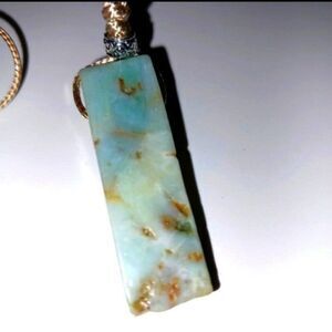 Natural energy crystal pendant necklace Unisex